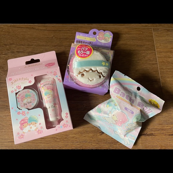 LITTLE TWIN STARS-NWT 3 Piece Beauty Bundle - Picture 5 of 10